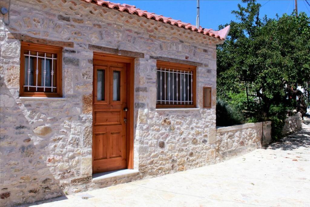 Traditional Stone House At Great Location Apartman Koróni Kültér fotó